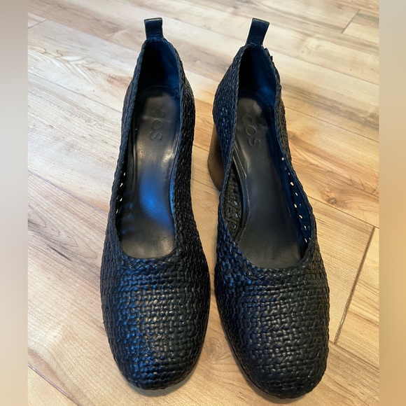 COS Pumps Size 9 - Picture 2 of 5